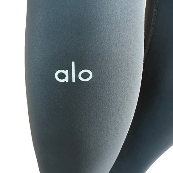 Alo Yoga Grey Ripped Warrior Legging High Rise High Waisted Full Length Size XXS - Picture 8 of 8